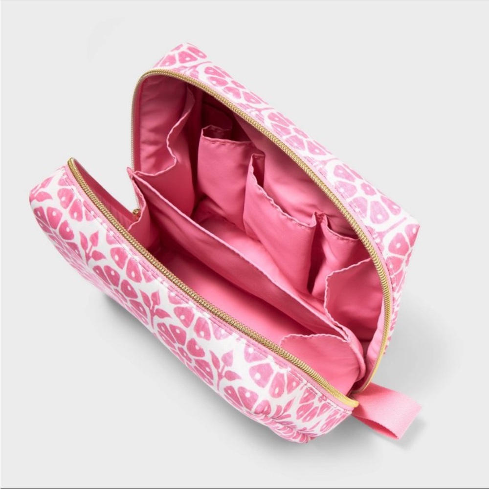 Daisy Floral Toiletry Bag Pink - Roller Rabbit × Target, NWT - Picture 2 of 4